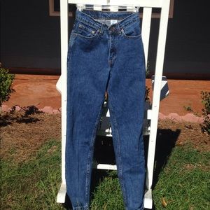 Levi's 512 dark blue vintage red label jeans